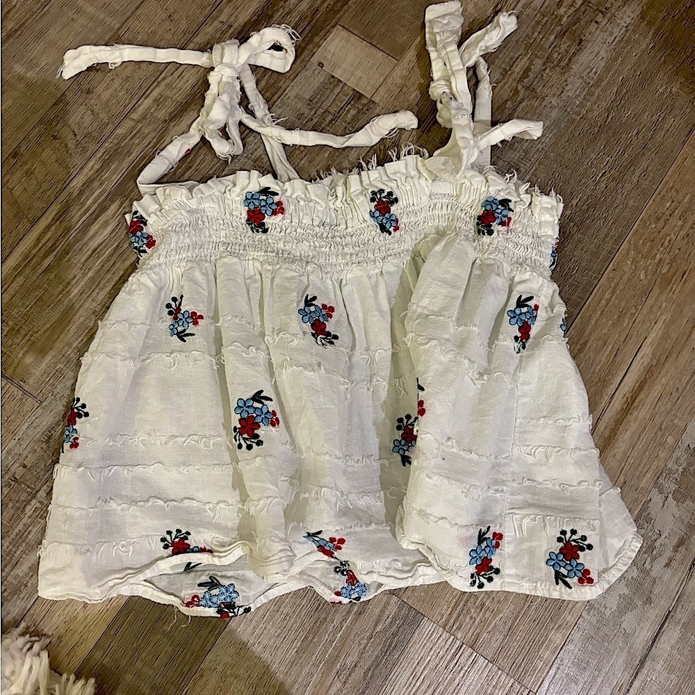 White bluebonnet Nordstrom top!